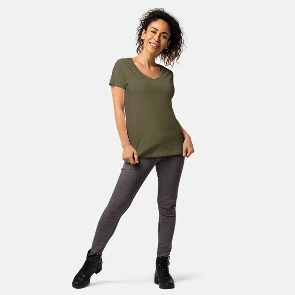 Women's Fitted V-Neck T-Shirt B&C TW045